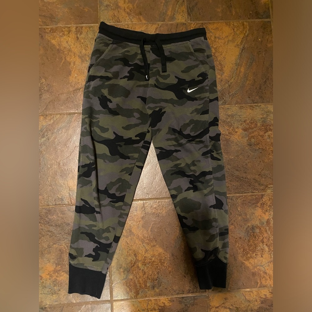 Nike small green and black camo joggers
